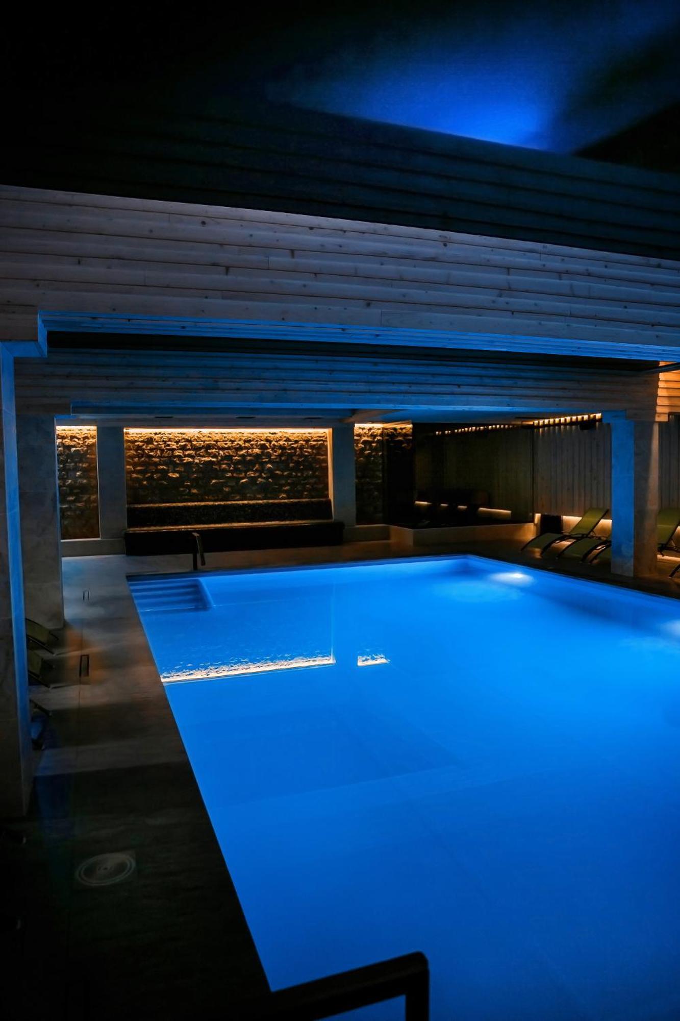 Гетьман Готель & Spa Chortkiv Exterior foto
